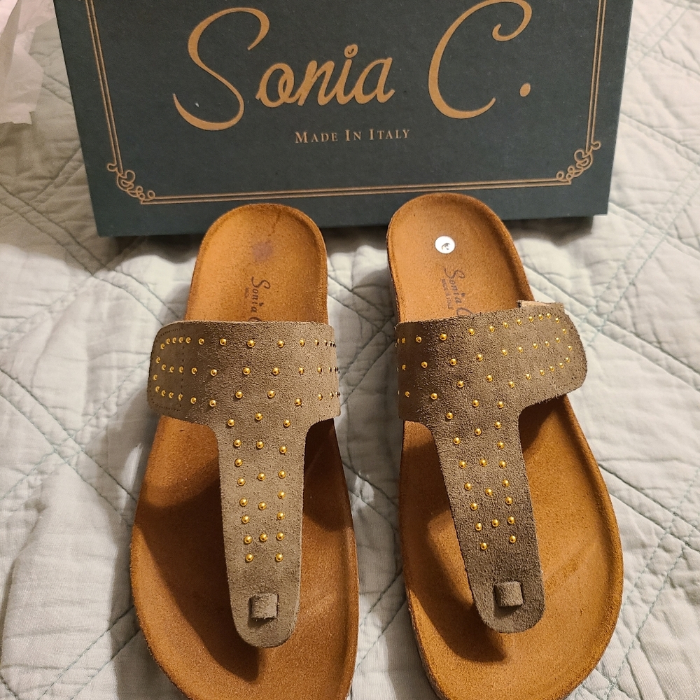 Green sandals size 8
